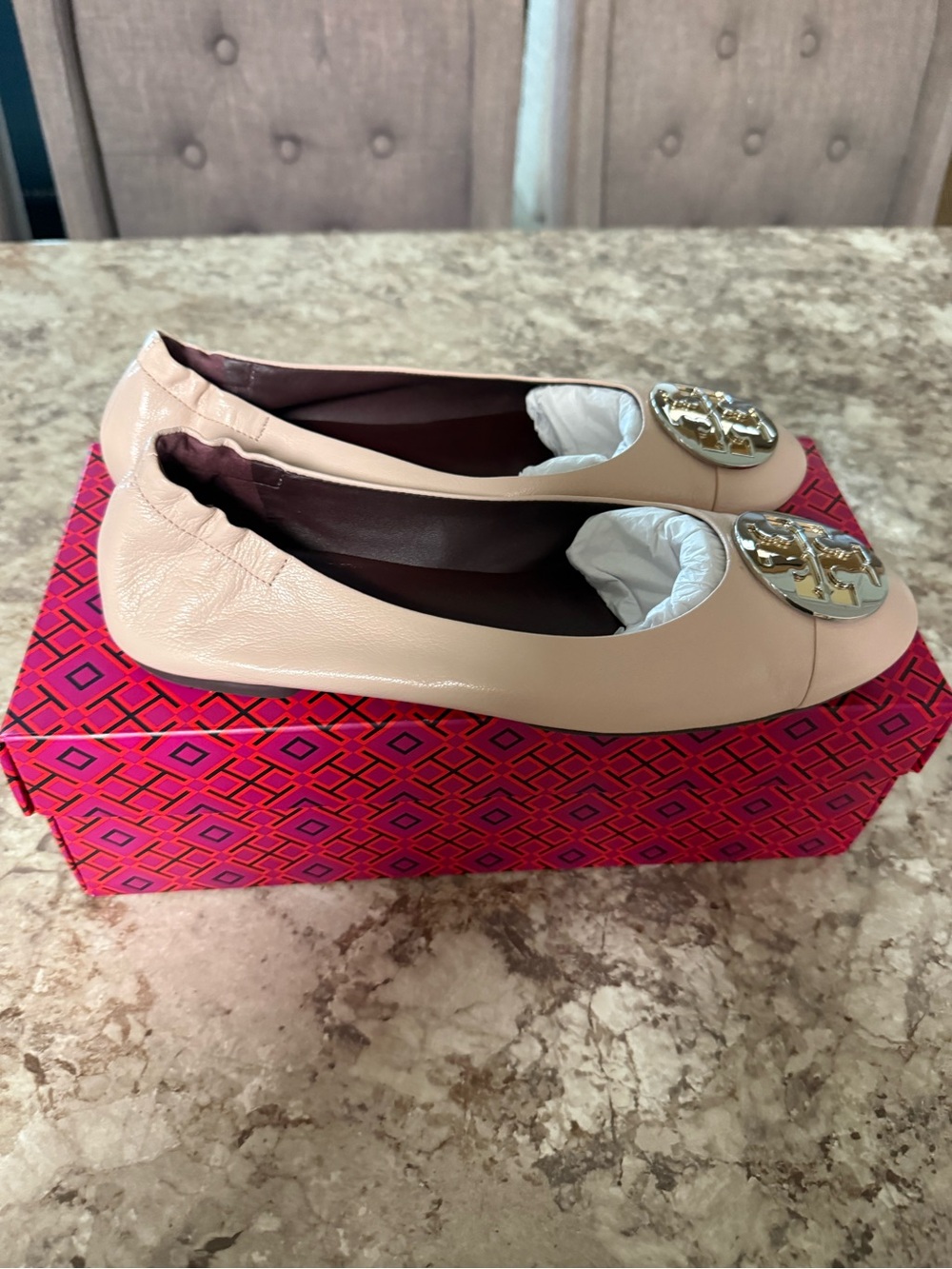 Tory Burch Leather Ballet Flats in Pale Pink with Logo Medallion
